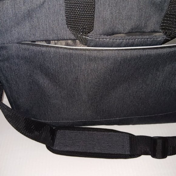 HP  MESSENGER BAG - Picture 10 of 11